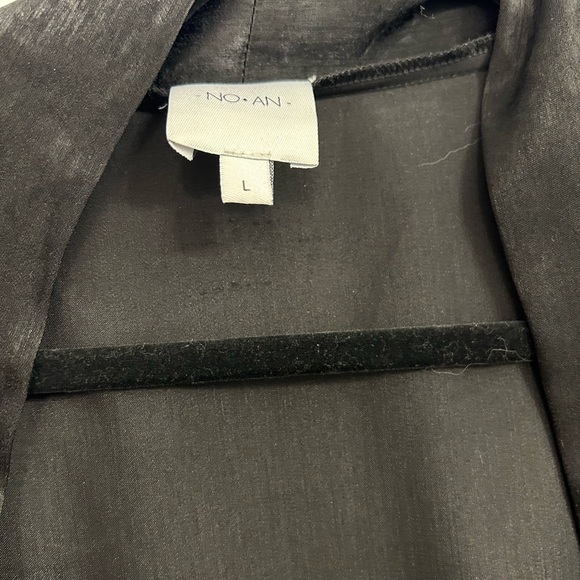 Mendocino black kimono never worn - Picture 2 of 3